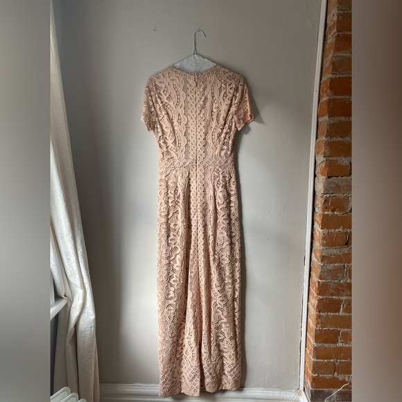 BCBAXAZRIA Light Pink Lace Bridesmaid Dress, Size 2 - Picture 2 of 3